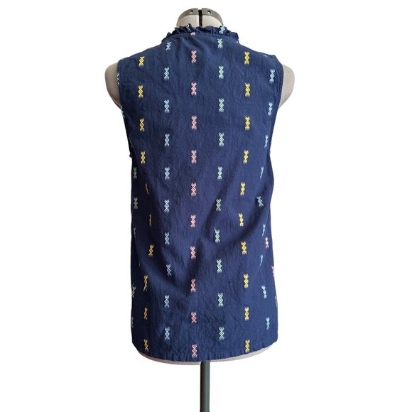 St. Johns Bay Womens Sleeveless Navy Top M Multicolor Embroidered Pattern - Picture 2 of 6